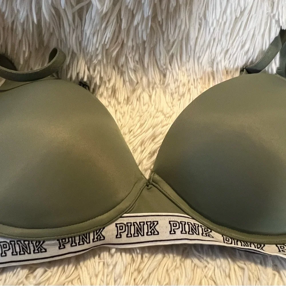 PINK Victoria Secret Bra  36C - Picture 3 of 6